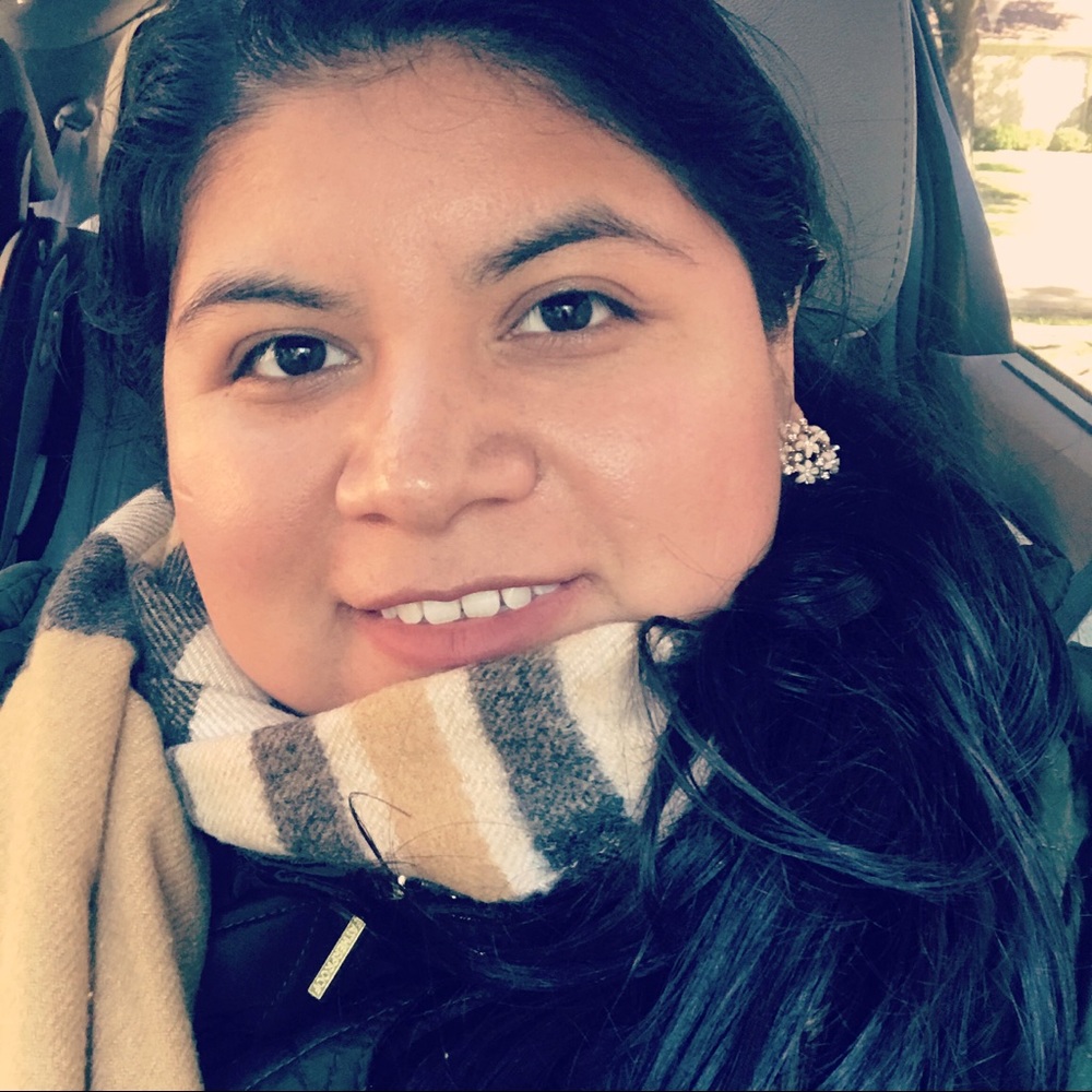 Meet your Posher, Monica